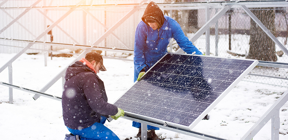 Work Boot Insulation Keeps Body Heat In to Keep You Warm When Working Outdoors