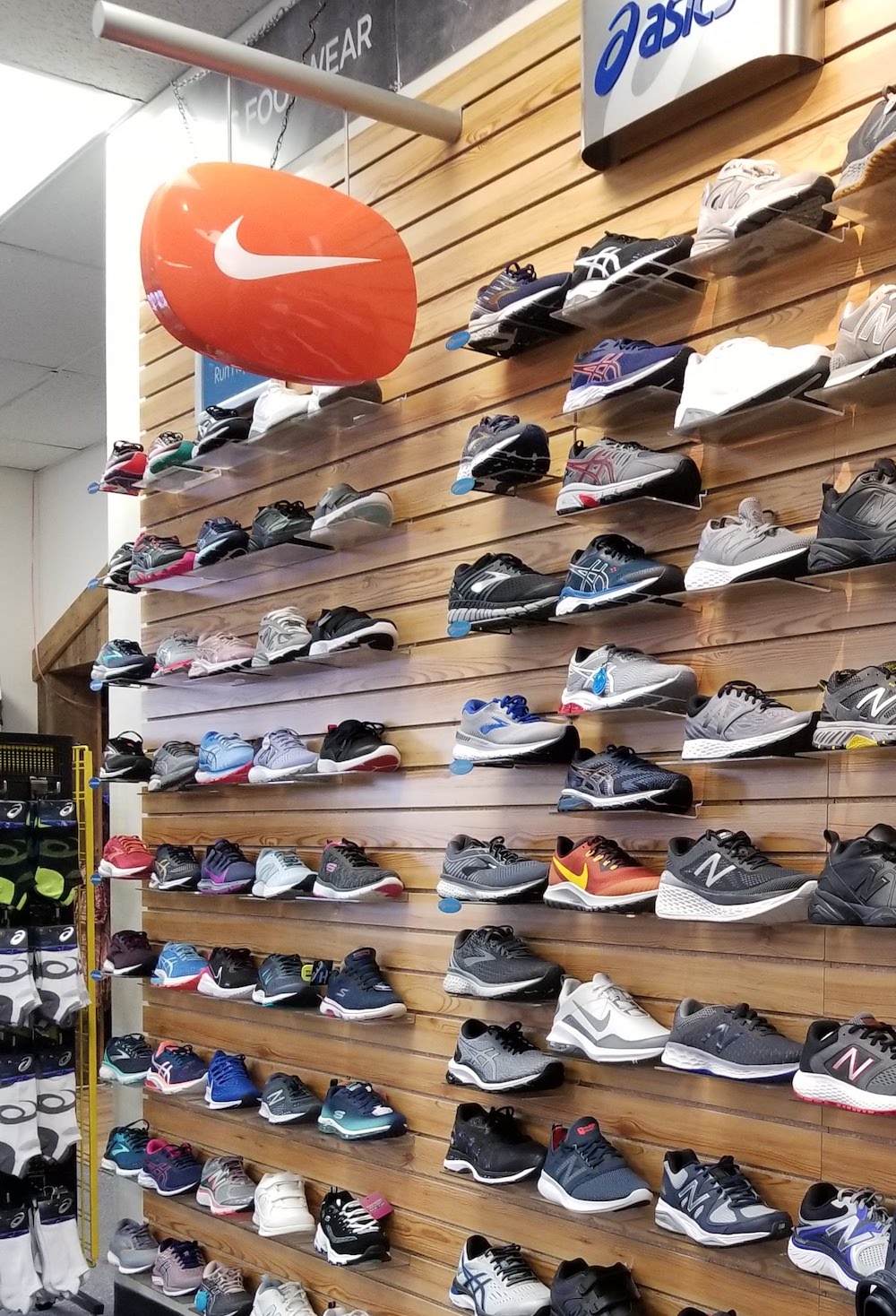 running shoes shop