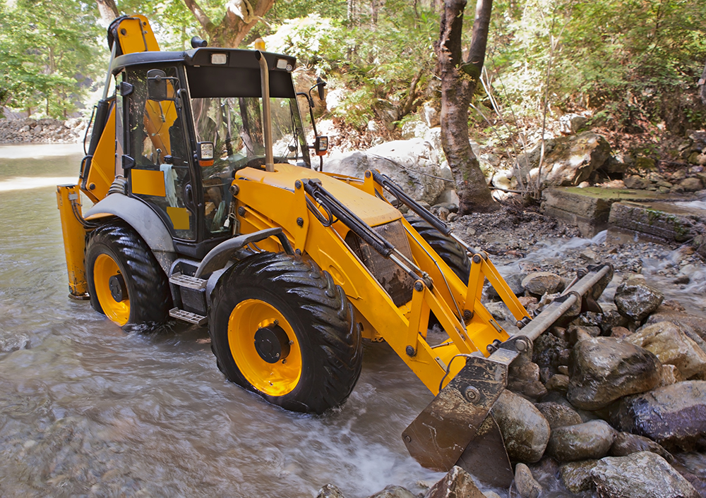 Landscape and Landscape Construction Workers Need Protective Footwear