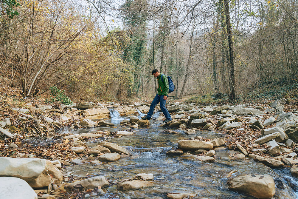 Quality hiking boots should have a one-piece Internal Waterproof Membrane.