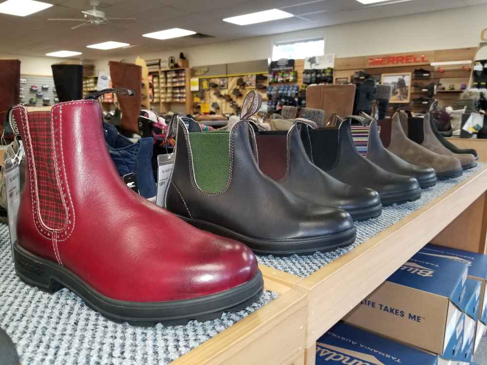 at least foot shoe store